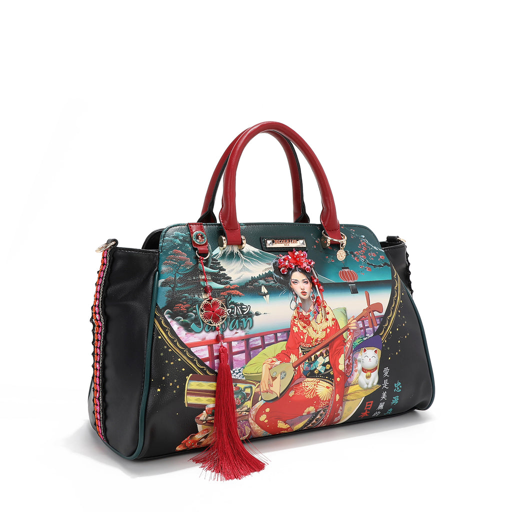 ALB17007 AKIKO LA BELLEZA