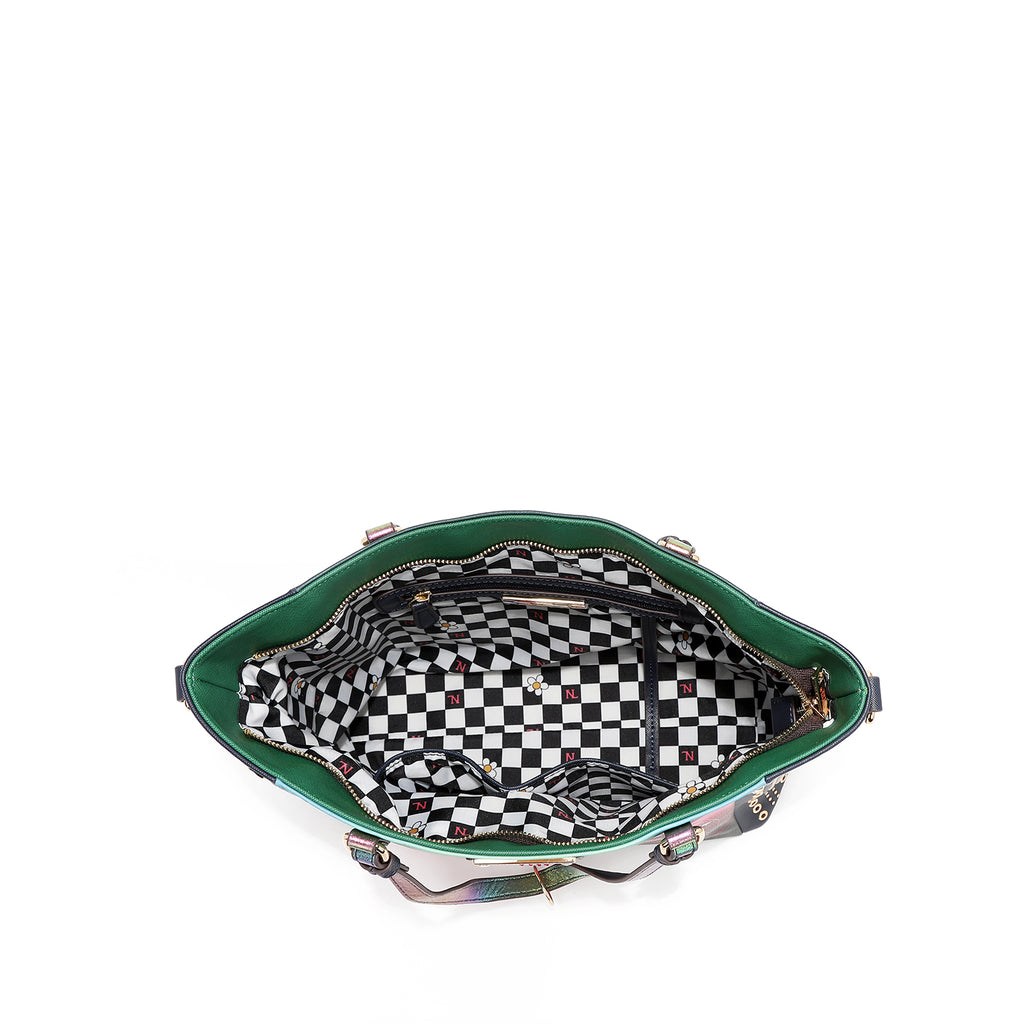 HD17052 HOLLYWOOD DRIVE