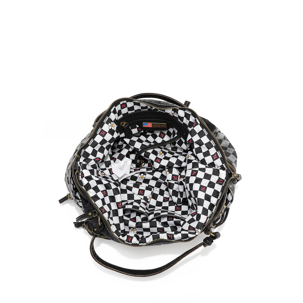 JS17137 FAMILY YEARBOOK