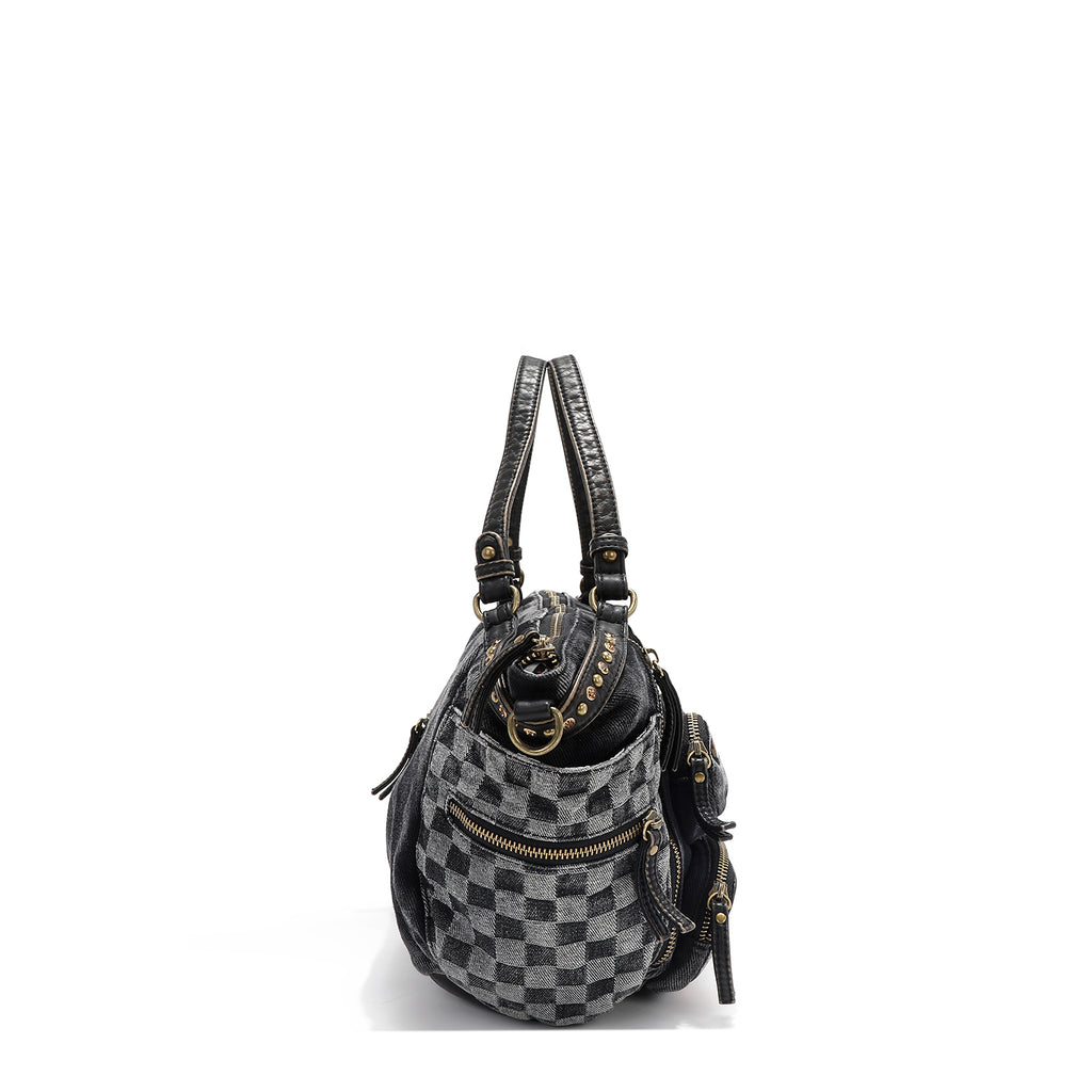 JS17137 FAMILY YEARBOOK