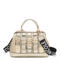 P17208 - BOLSO CON HERRAJE DE NICOLE LEE